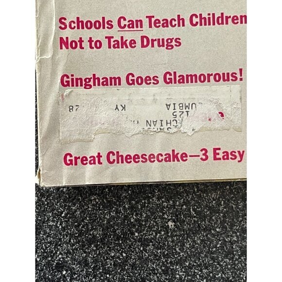 Ladies Home Journal Magazine April 1971 Amy Vanderbilt - Picture 4 of 15